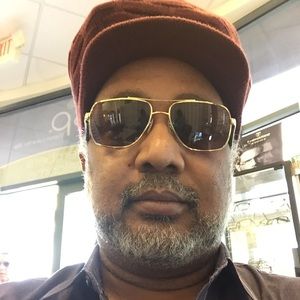 Meet your Posher, Perry